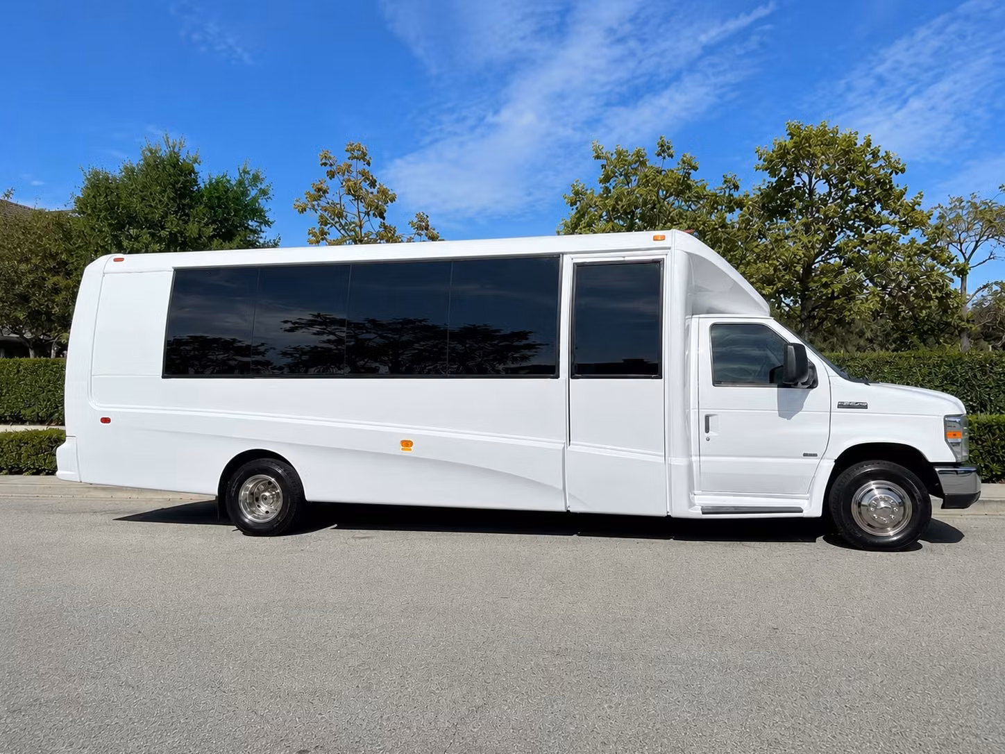 15 passenger minibus