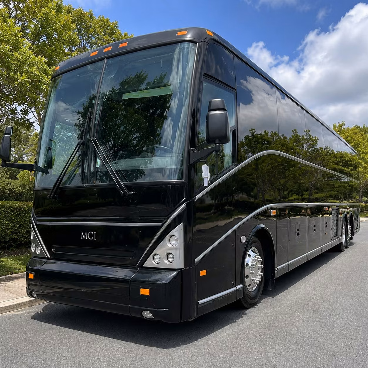 construction site shuttles and workforce transportation across the east bay