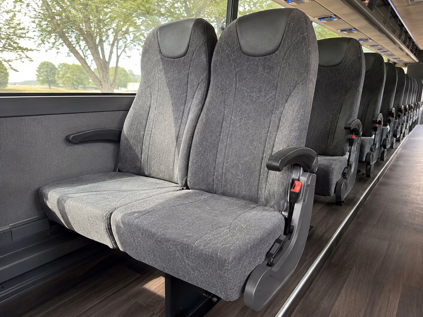 finding the right bus size for your oakland wedding guest count