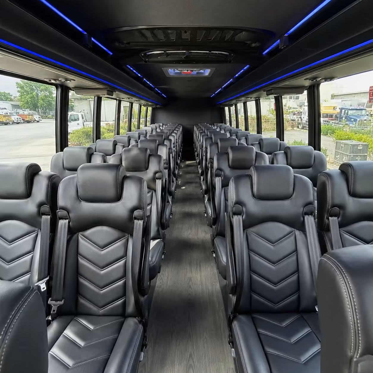 oakland 35 passenger minibus rental