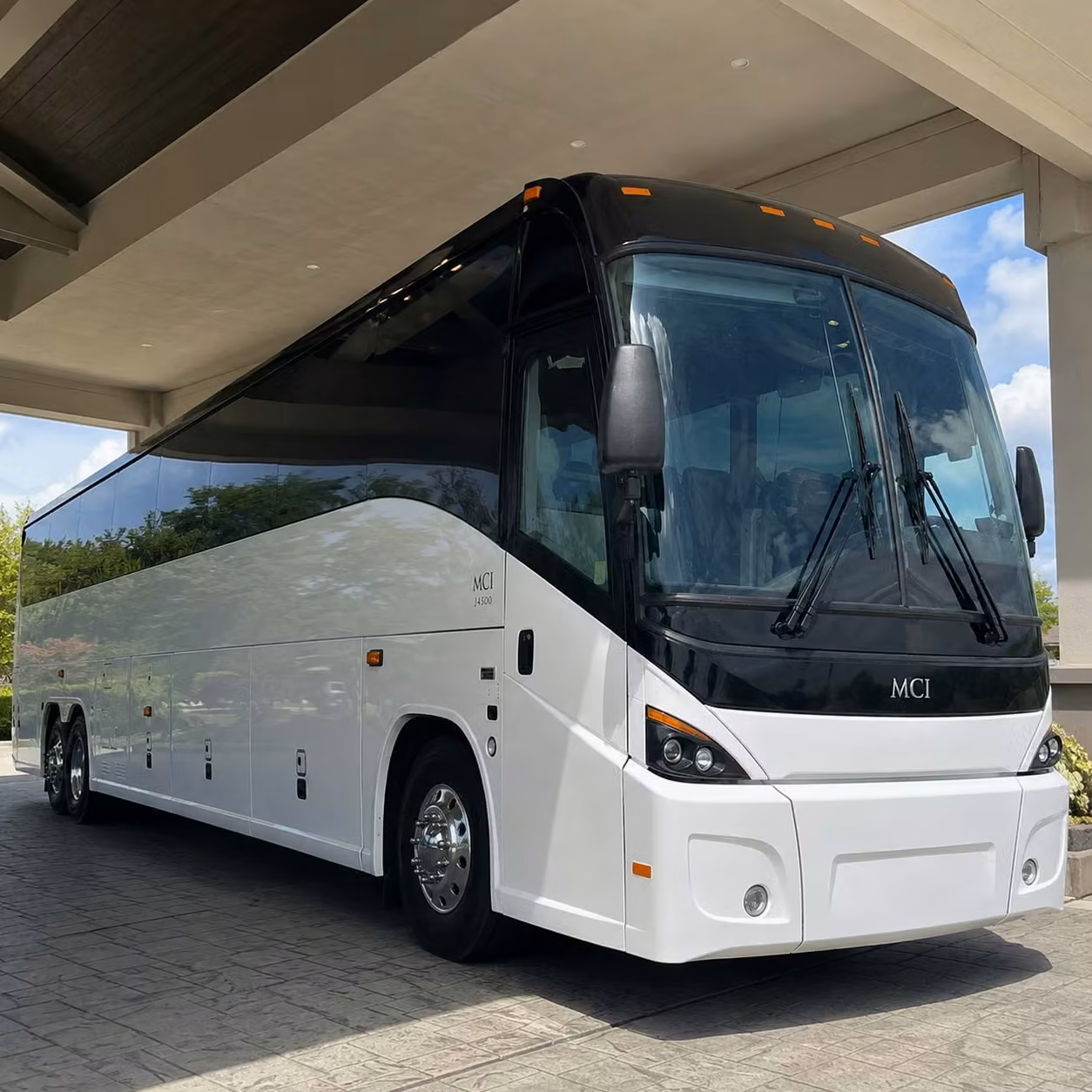 oakland charter bus rental fleet