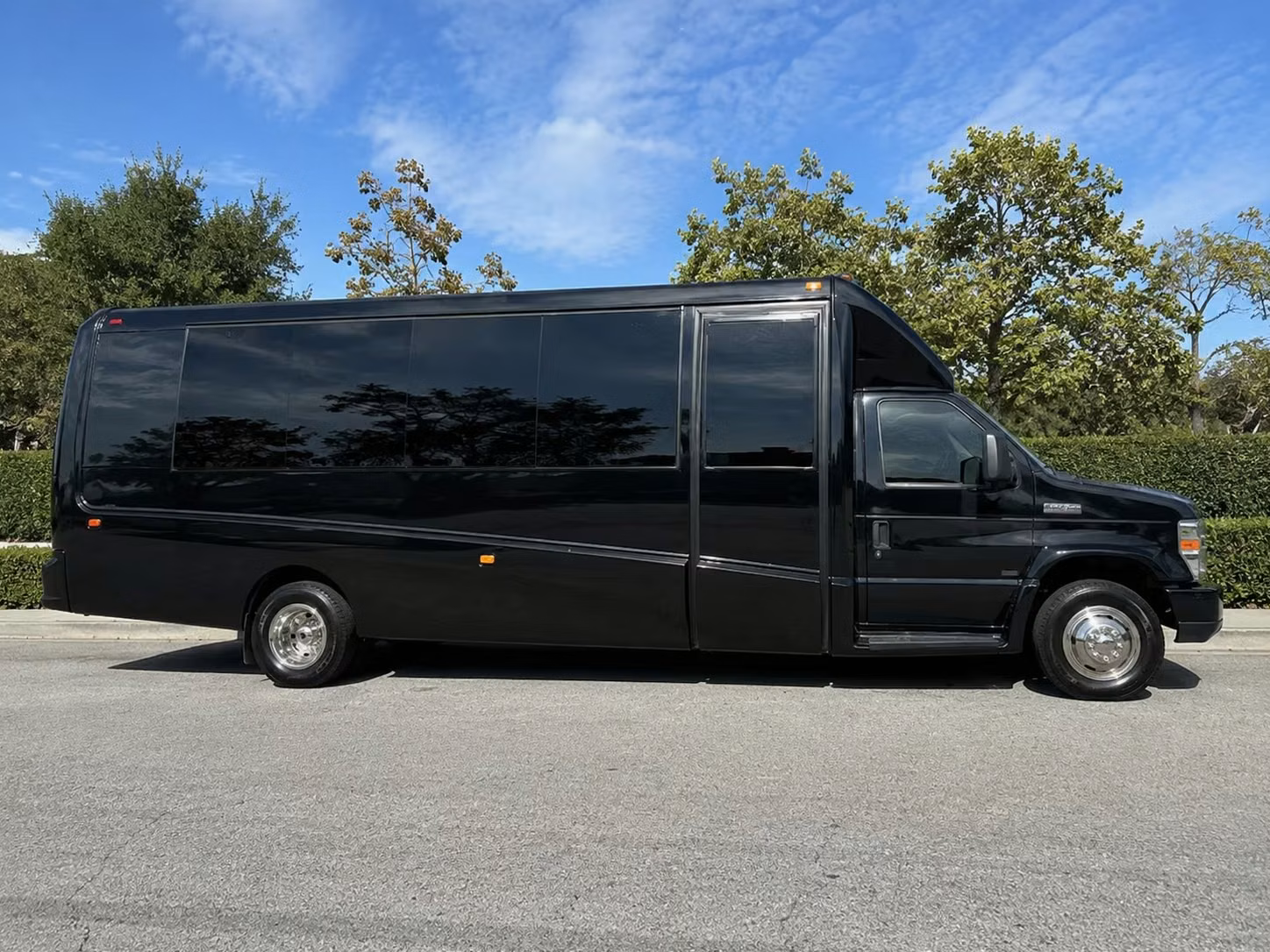 oakland prom homecoming transportation services